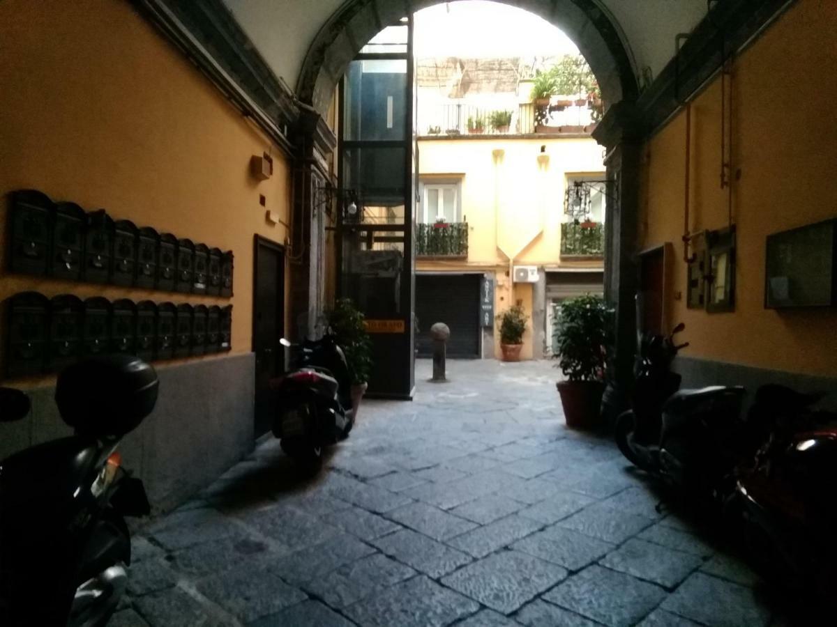 Casa Velata A Spaccanapoli Екстер'єр фото